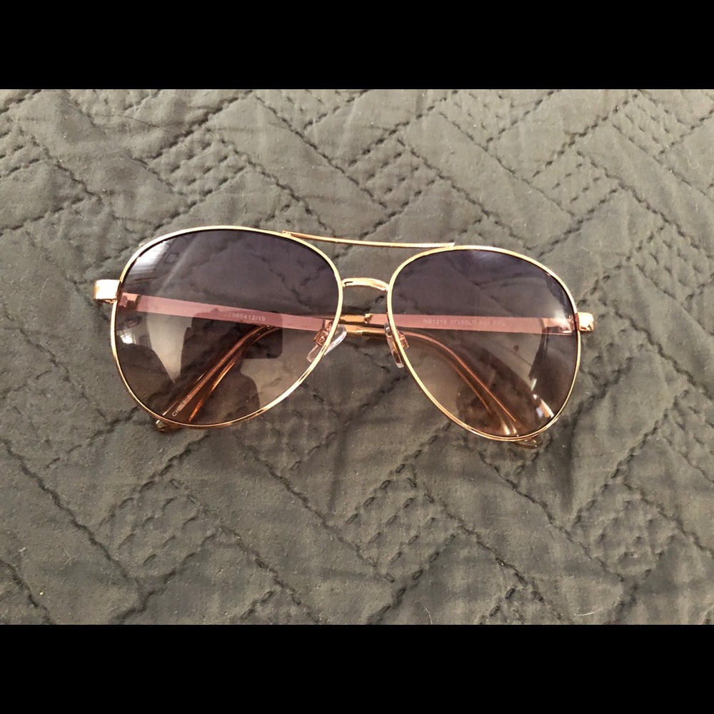 Rose gold aviator sunglasses